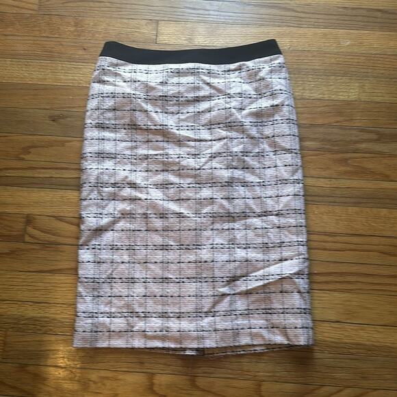 Liz Claiborne Mid Rise Pink Pencil Skirt - Picture 1 of 6